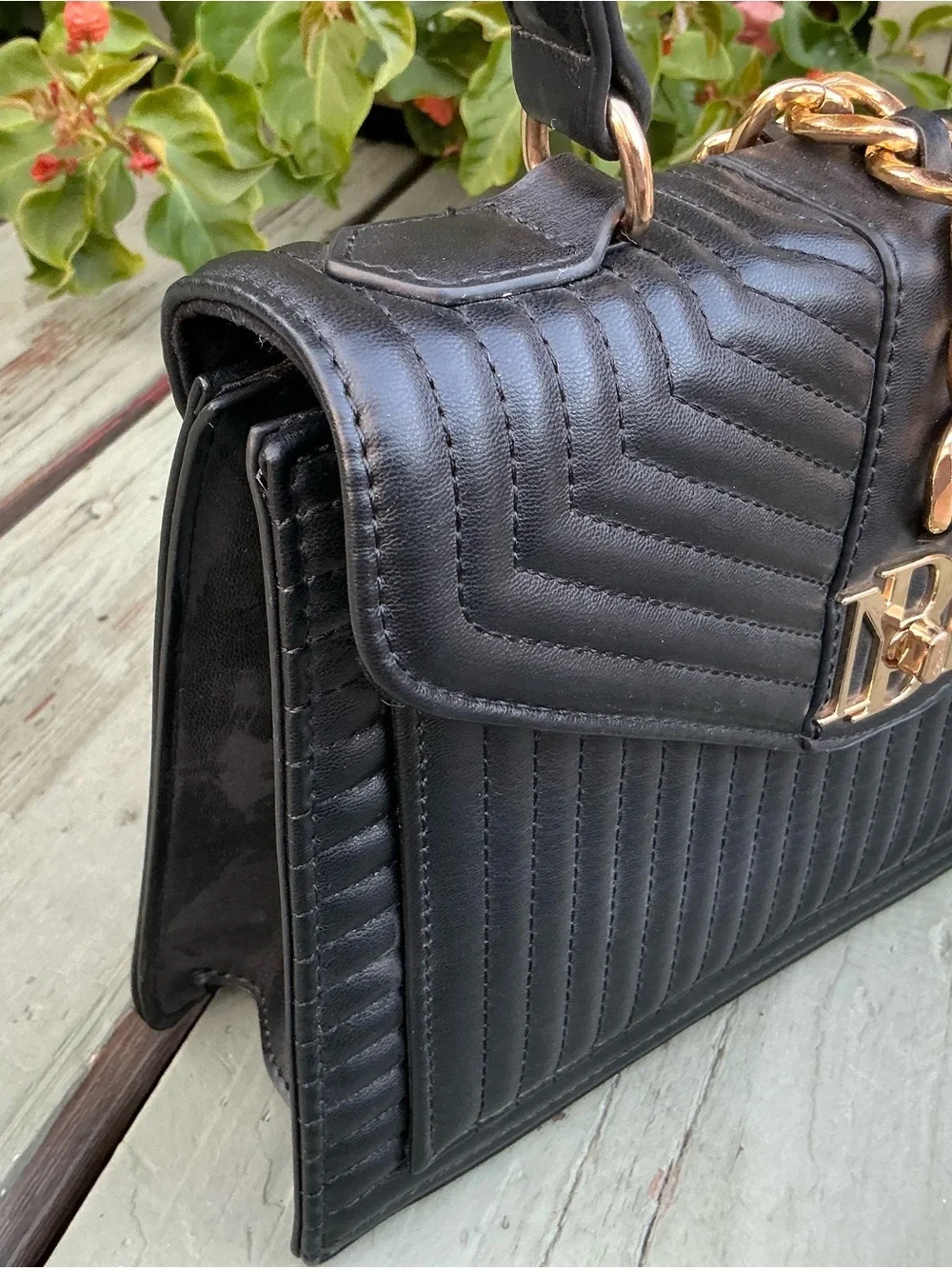 Badgley Mischka Handbag/Purse Soft Black Leather Diamond Quilted Flap Black/Gold
